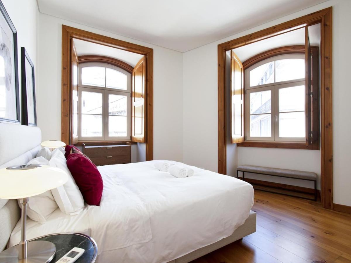 Apartment Chiado Stylish Bright With Ac